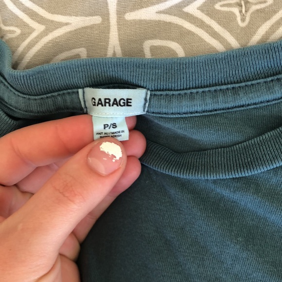 Garage “Avery” Tee - Dark blue, size small - Picture 3 of 3